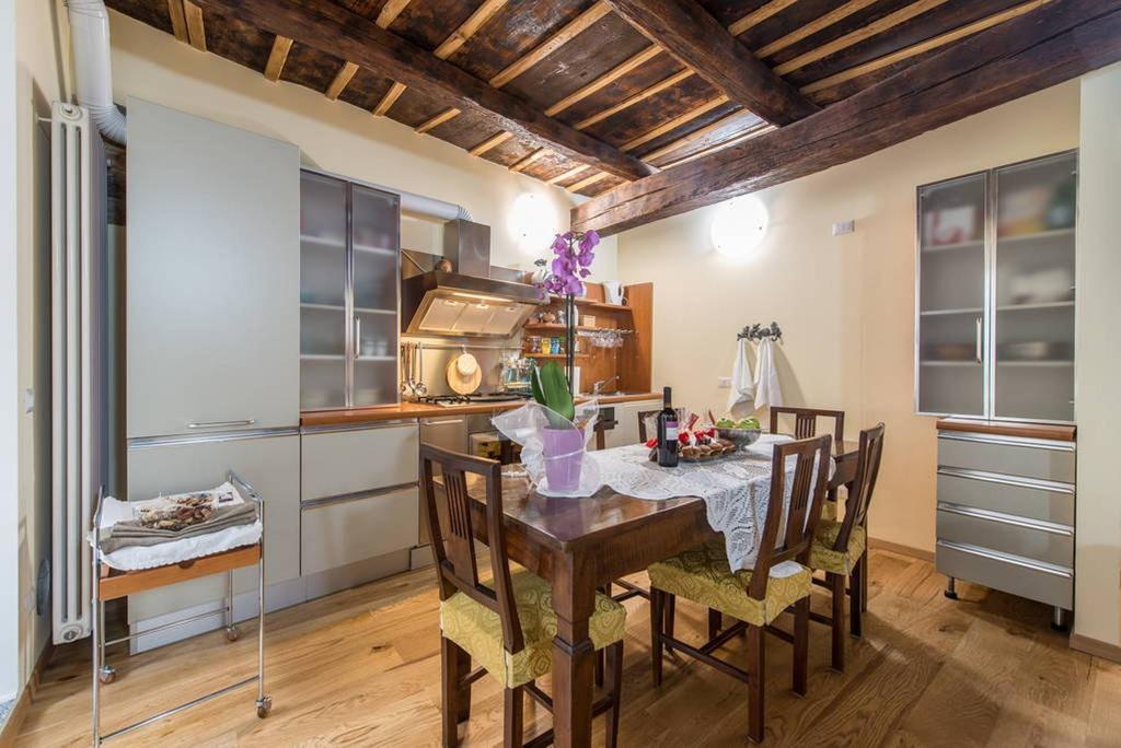 Porta Dipinta House Bergamo Altaアパートメント 部屋 写真